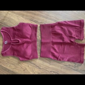 Ladies 2pc trendy workout sets!